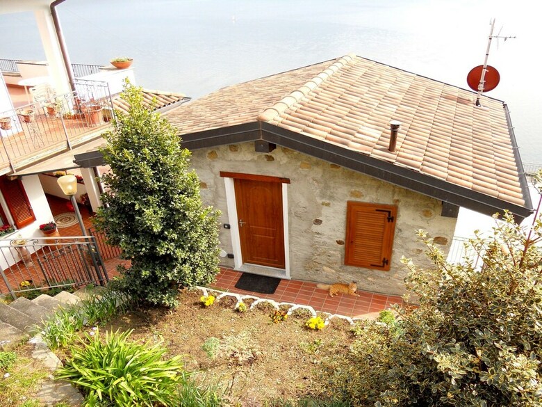 Modern Holiday Home With Swimming Pool In Gravedona