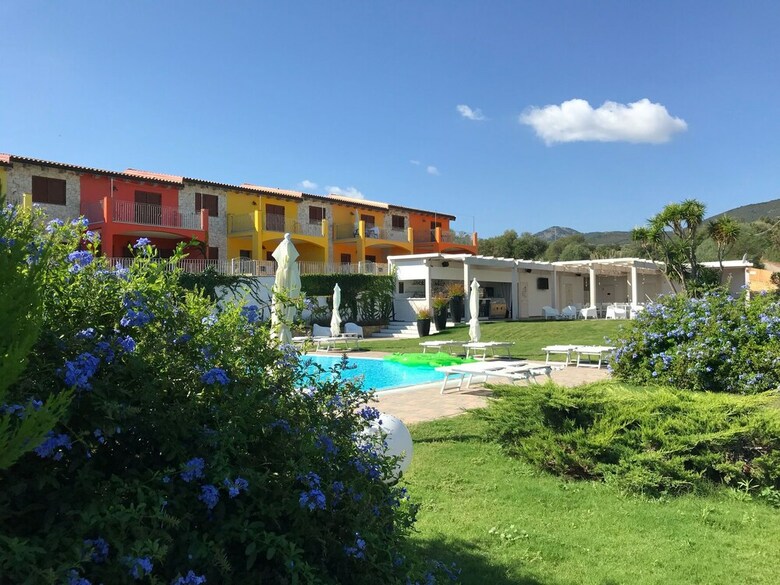 Panoramic Villa With Pool, 200 Meters From The Beach