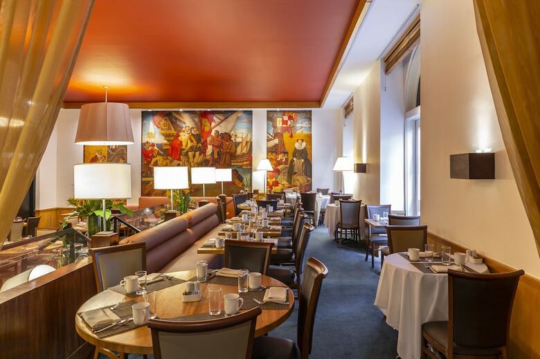 Hotel Warwick