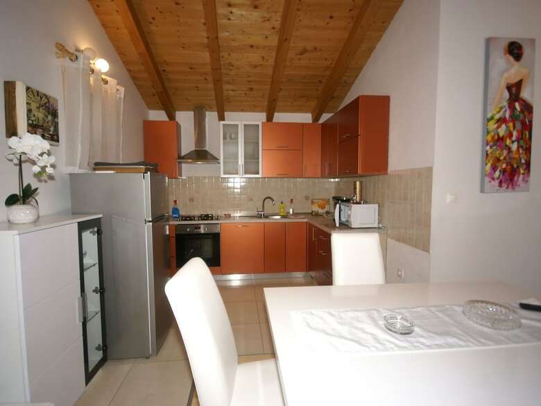 Luxurious Villa With Private Pool In Trilj, Dalmatia