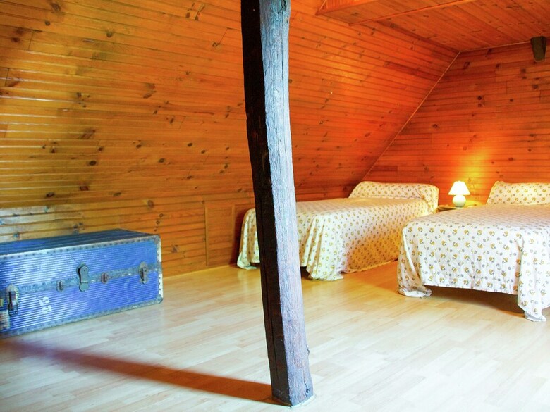 Peaceful Holiday Home In Teillots With Private Pool