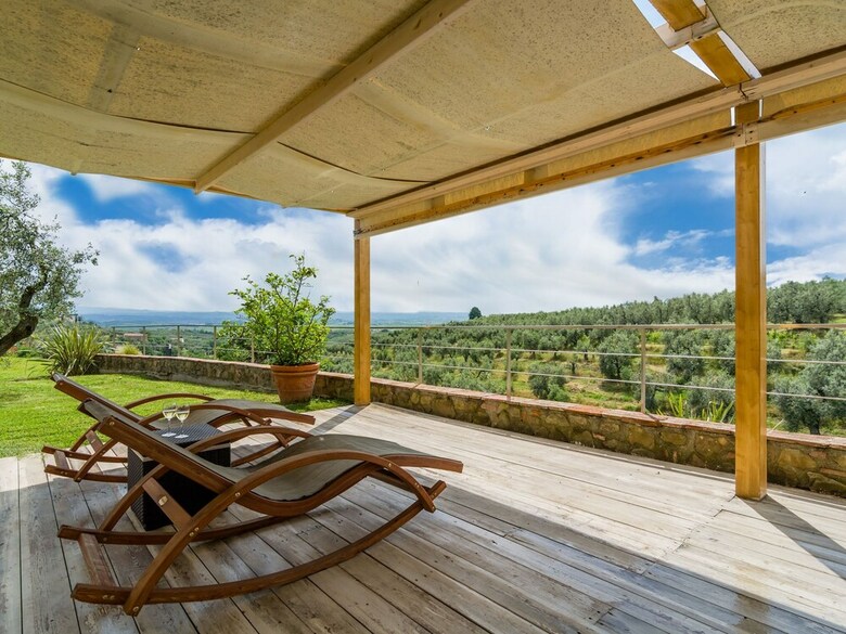 Exotic Holiday Home In Vinci With Swimming Pool