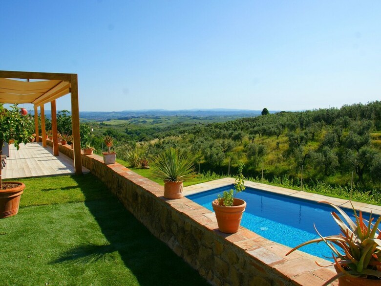 Exotic Holiday Home In Vinci With Swimming Pool