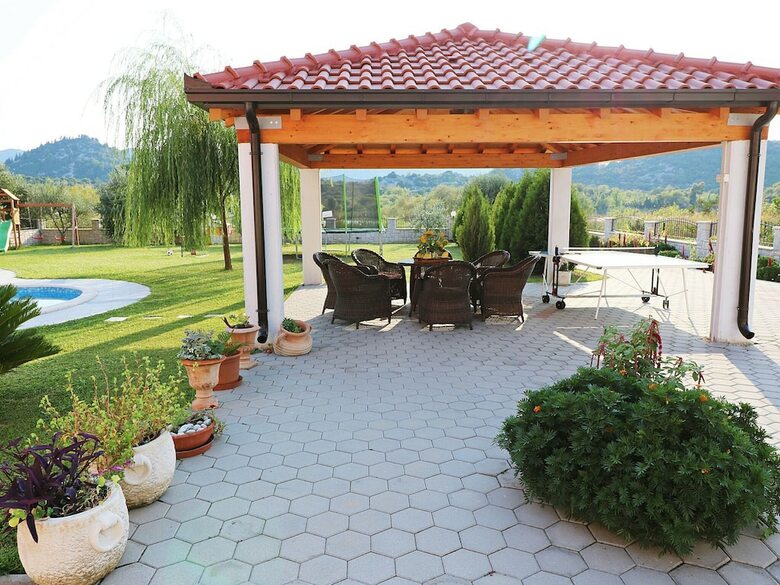Beautiful Villa In Peracko Blato With Private Pool