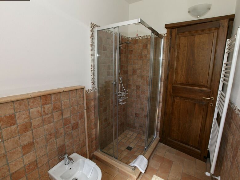 Luxurious Villa In Vasciano Umbria With Private Pool