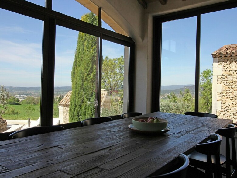 Posh Villa In Apt With Garden And Mountain Views
