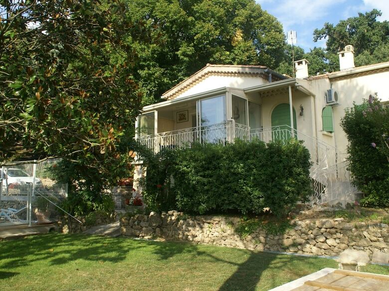 Modern Holiday Home With Private Swimming Pool In Salernes