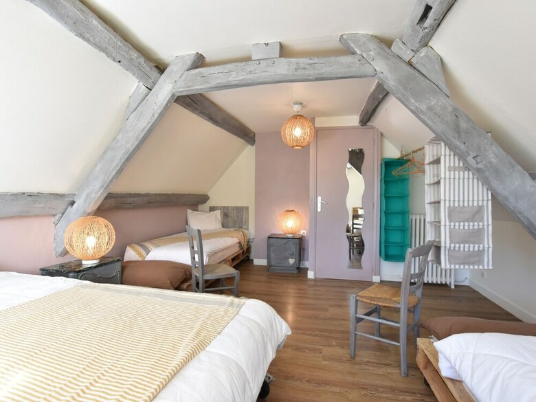 Sunlit Holiday Home With Private Garden In Picardy