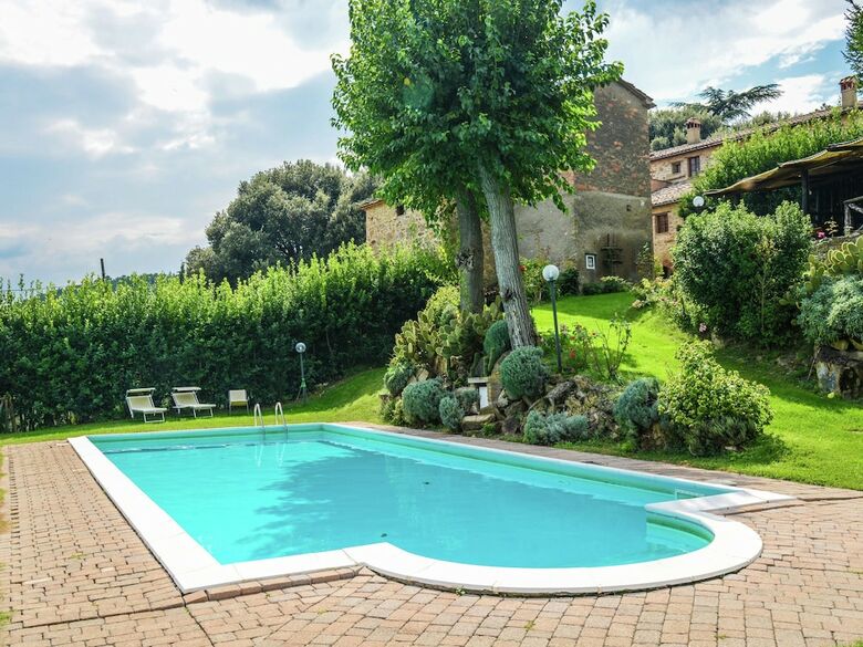 Beautiful Apartment With Shared Swimming Pool, Restaurant And Magnificent View