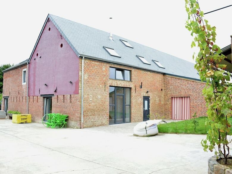 Modern Holiday Home In Fernelmont With Garden