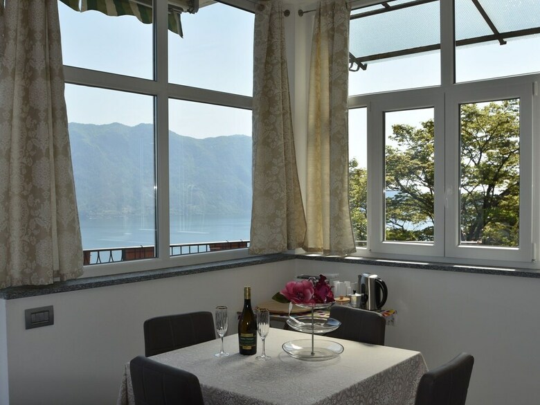 Nice Holiday Apartment With Panoramic Balcony