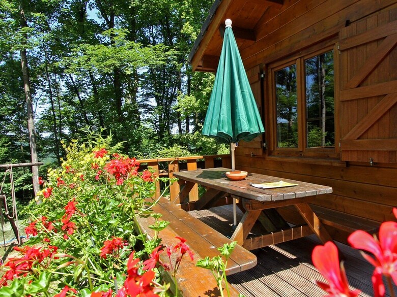 Beautiful Chalet Situated In The Pleasant Area Bomal