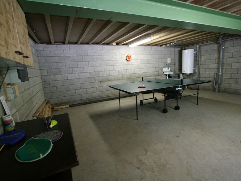 Beautiful Chalet Situated In The Pleasant Area Bomal