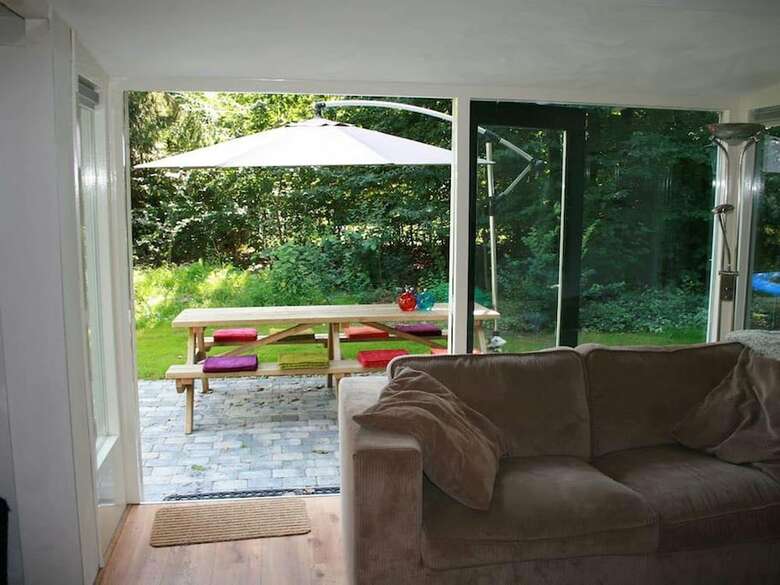 Cosy, Nicely Furnished Bungalow With Trampoline In Exloo