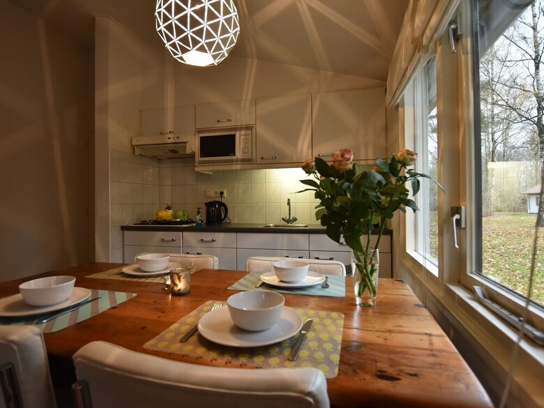 Cosy, Nicely Furnished Bungalow With Trampoline In Exloo