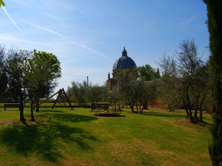 Spacious Cottage With Pool In Arezzo Italy