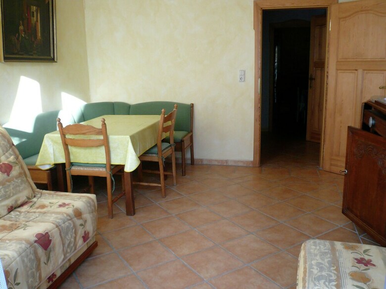 Charming Sea View Apartment In Lozen