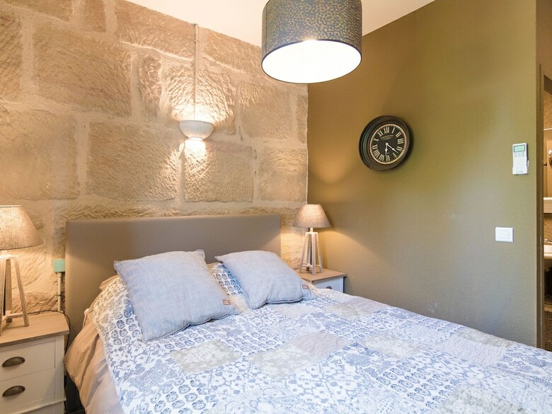 Luxurious Restored Building With Heated Swimming Pool, Terraces And Jacuzzi