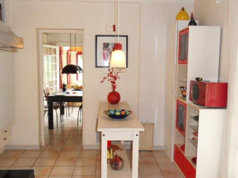 Cozy Holiday Home With Private Swimming Pool In Pierrerue