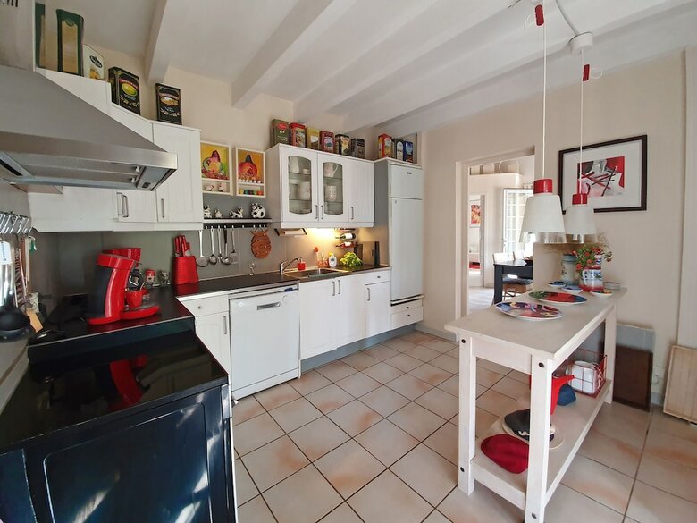 Cozy Holiday Home With Private Swimming Pool In Pierrerue