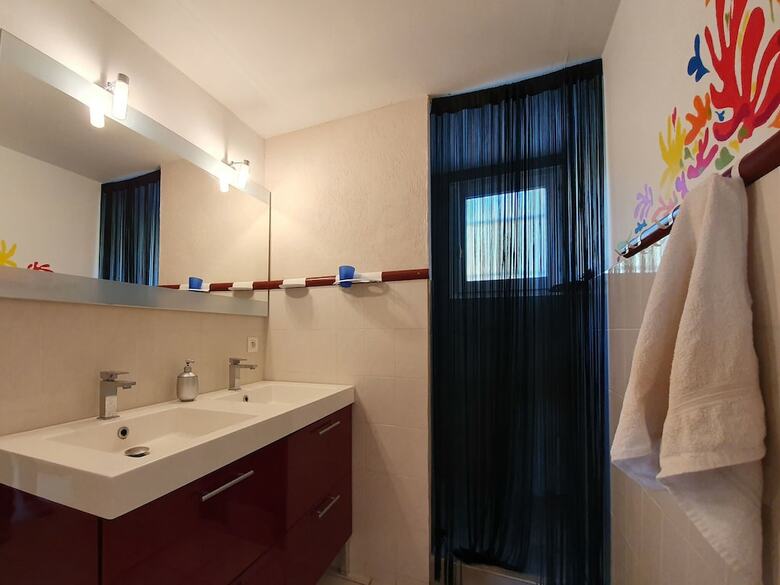 Cozy Holiday Home With Private Swimming Pool In Pierrerue