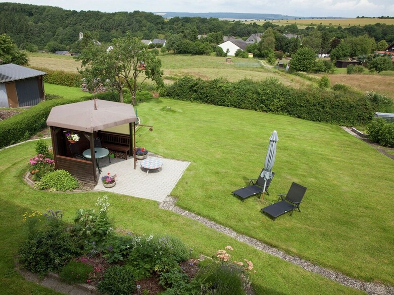 Comfortable Apartment With A Beautiful View In Morscheid