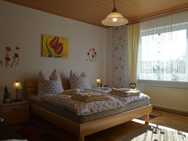 Cozy Apartment In Strotzb�sch Near Eifel Center