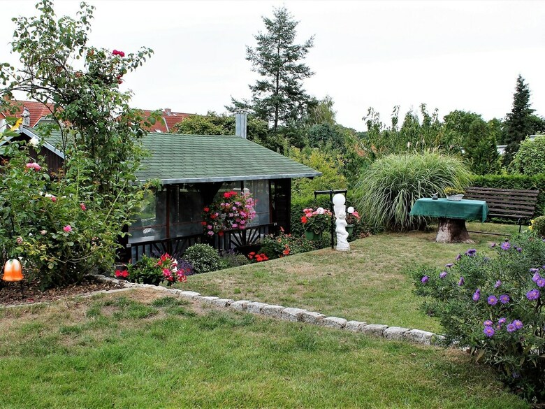 Beautiful Apartment In Proseken With Garden