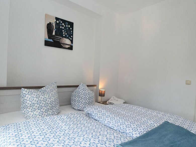 Heritage Apartment In Ilmenau With Garden