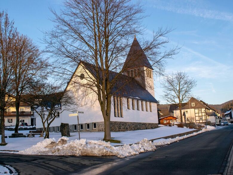 Cosy Holiday Home In Hildfeld With Terrace