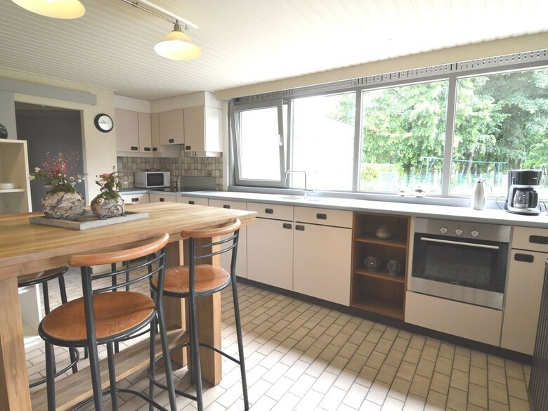 Spacious Holiday Home Near Forest In Peer