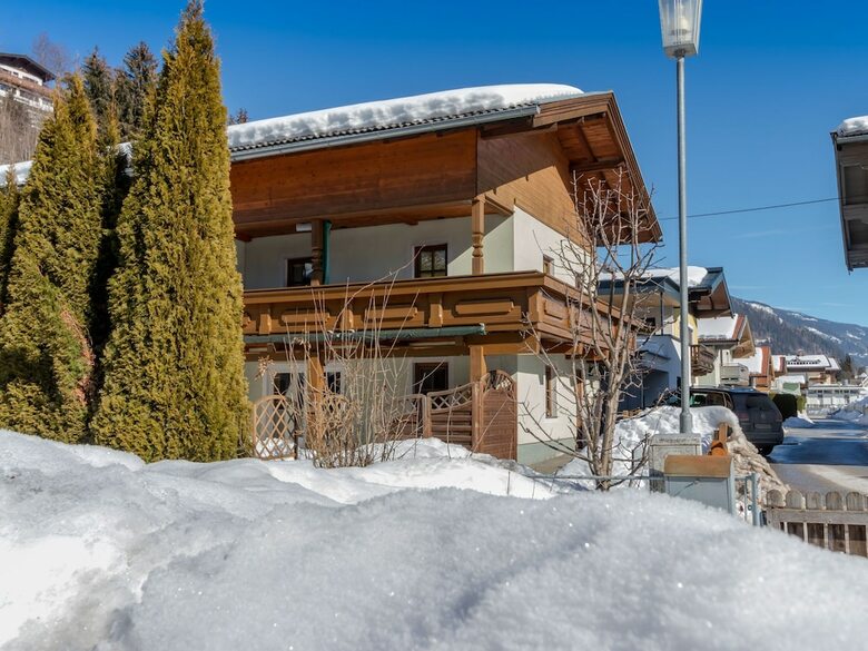 Luxurious Apartment In Mittersill Near Lake