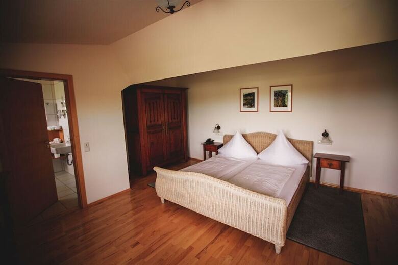 Weingut & Landhotel Lucashof