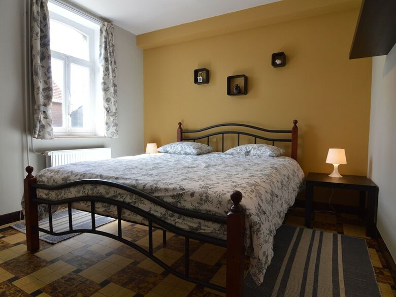 Traditional Holiday Home In Zwalm With Garden