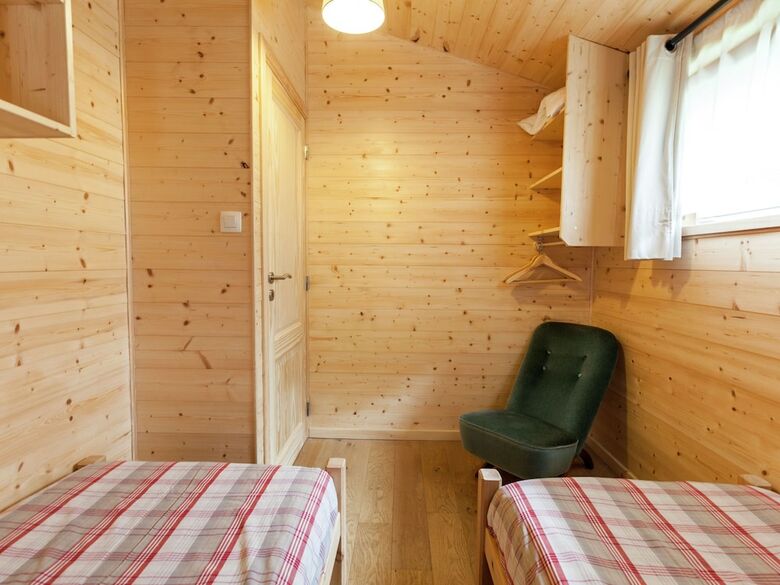 Cosy Chalet In Bomal-sur-ourthe With Terrace