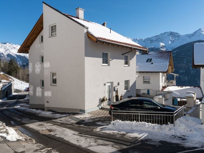 Modern Apartment In Fiss At Ski Bus Stop