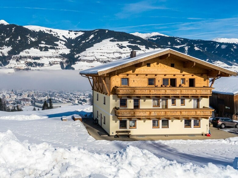 Spacious Apartment In Mittersill With Balcony