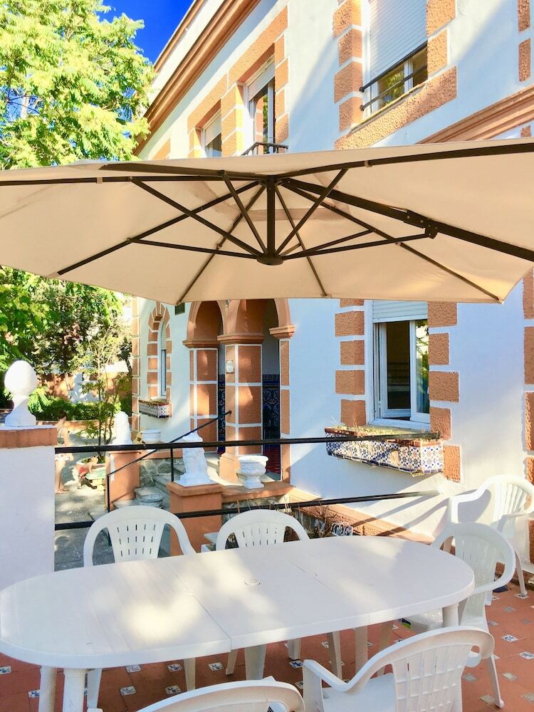 Hostal Villa Laurene - Hostel