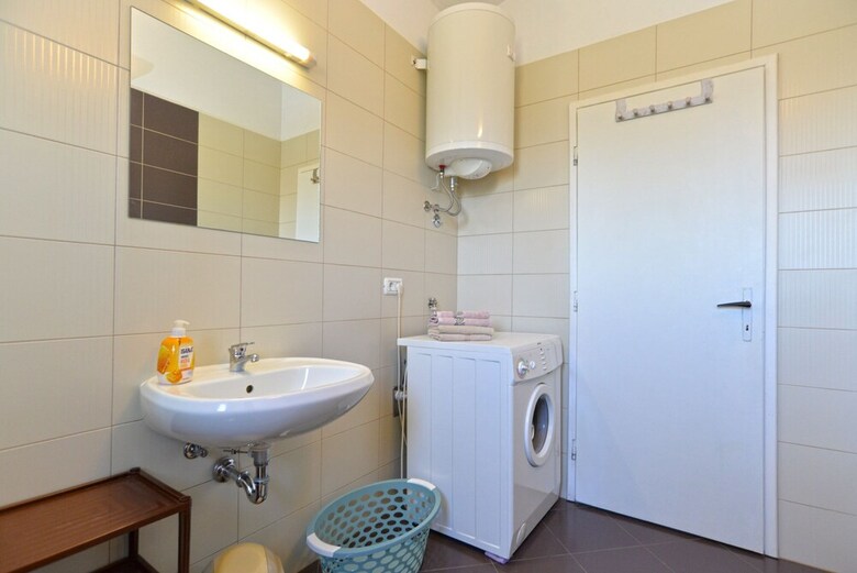 Apartment 1773