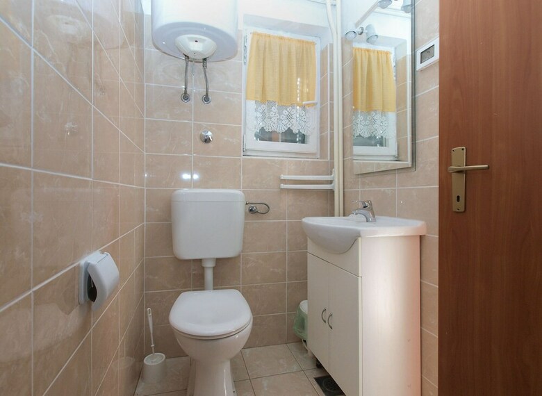 Apartment 1794