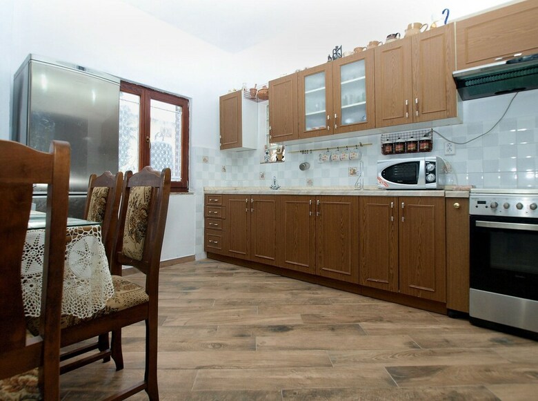 Apartment 1775