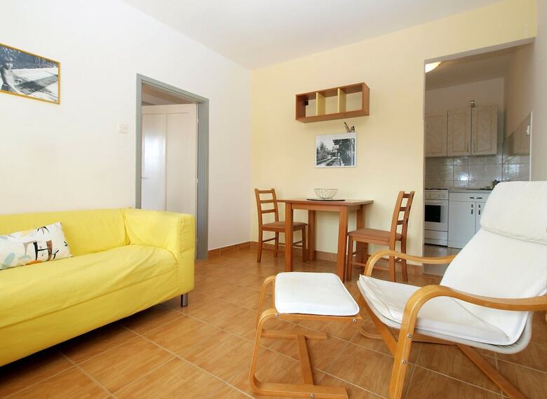 Apartment 1804