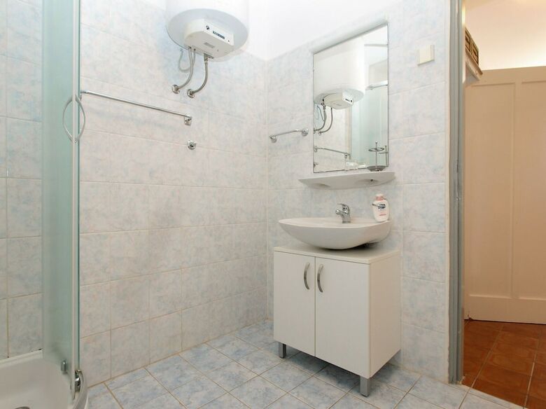 Apartment 1804