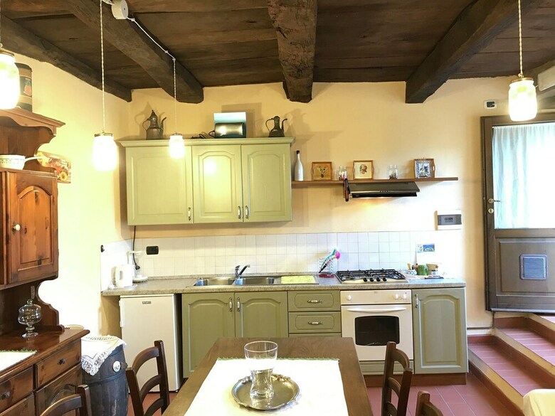 Splendid Cottage In Vergemoli With Barbecue And Garden