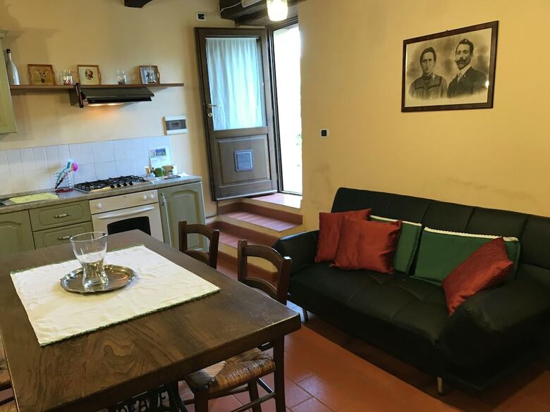 Splendid Cottage In Vergemoli With Barbecue And Garden