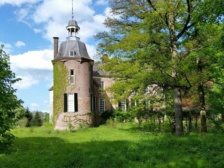 Ranquil Holiday Home In Bronckhorst Near Forest"