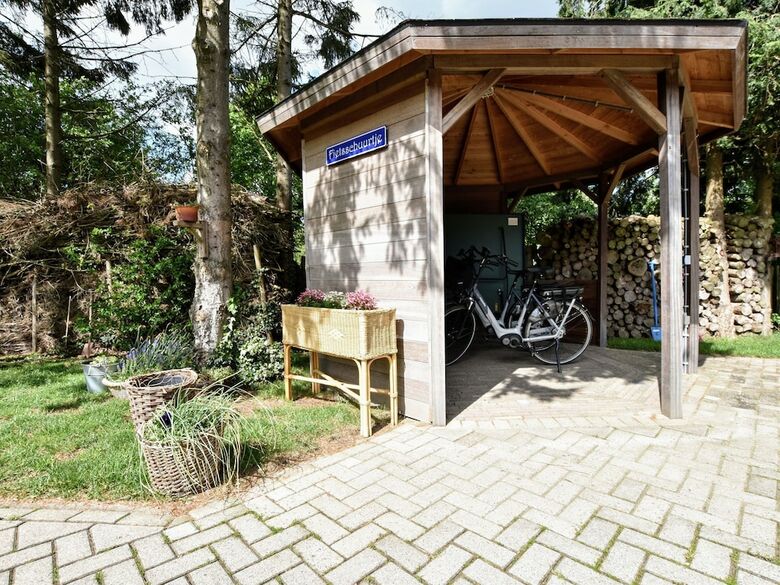 Ranquil Holiday Home In Bronckhorst Near Forest"