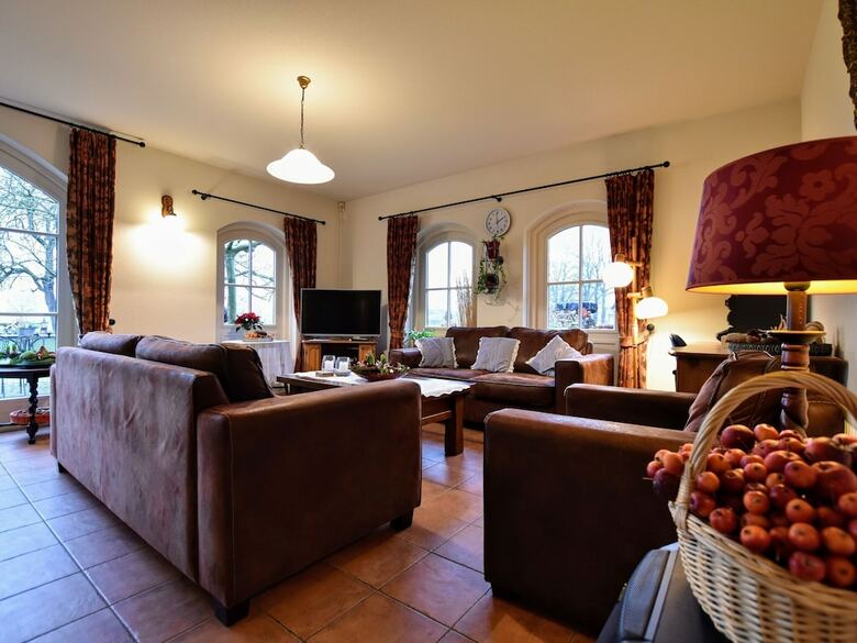 Ranquil Holiday Home In Bronckhorst Near Forest"