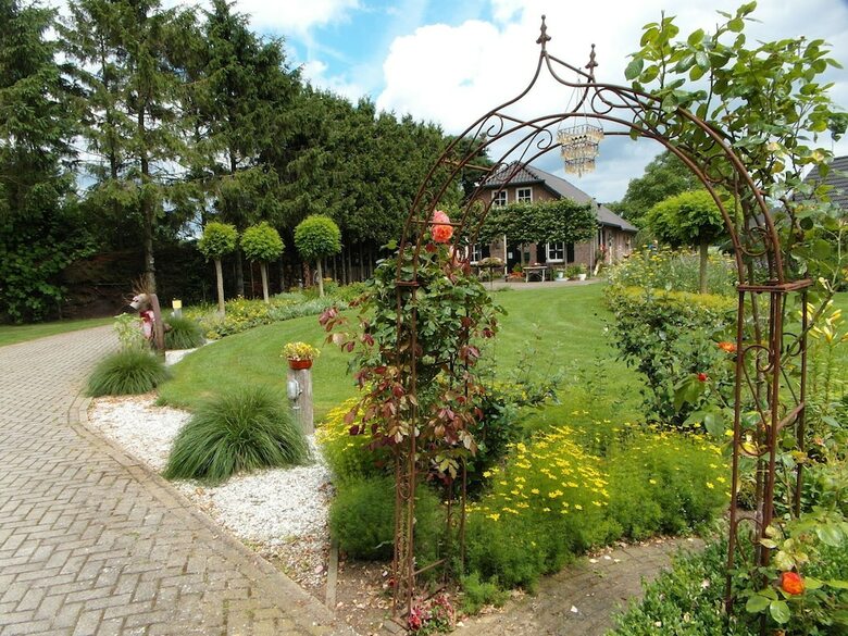 Ranquil Holiday Home In Bronckhorst Near Forest"