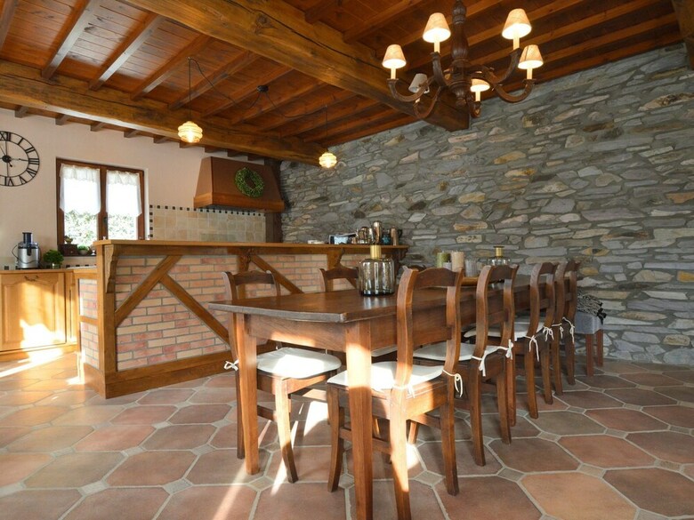 Luring Holiday Home In Lierneux With Garden